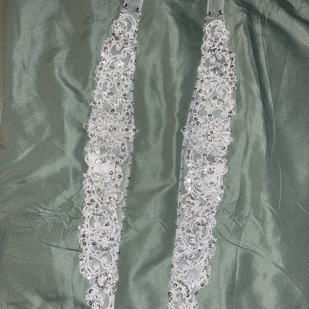 Detachable wedding dress straps